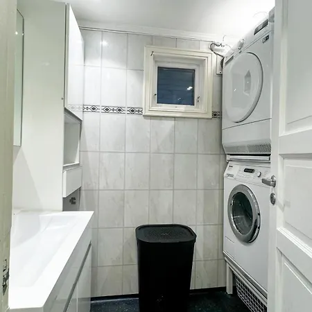 Cozy With Free Parking Apartament