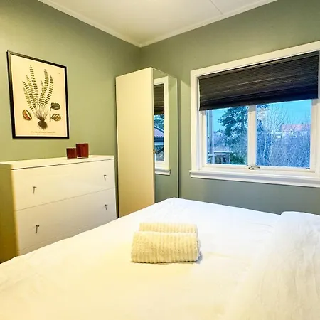 Cozy With Free Parking * Jar